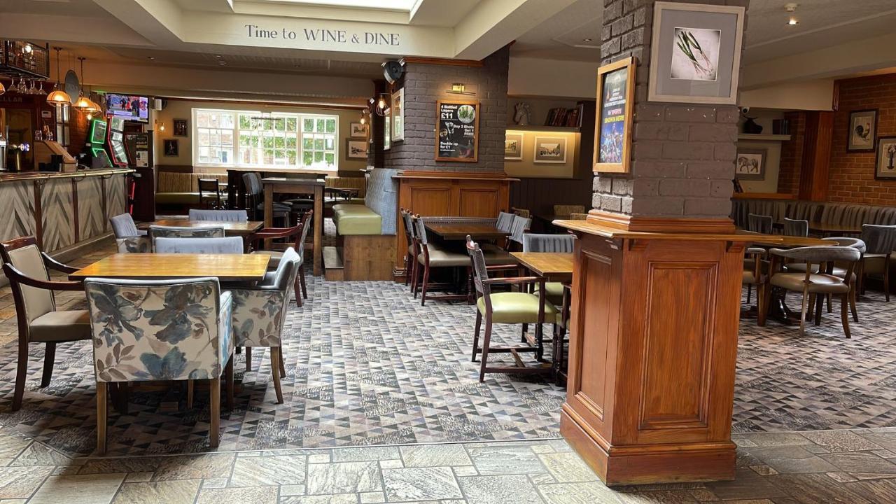 灰马酒店 达灵顿 外观 照片